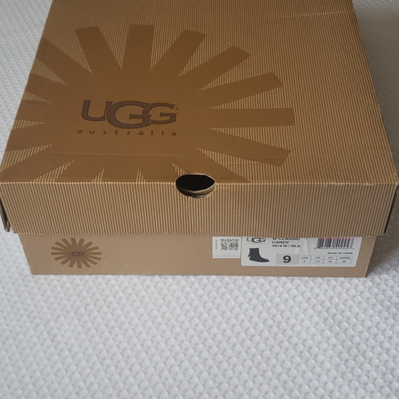 UGG Classic Cardy - Picture 8 of 8